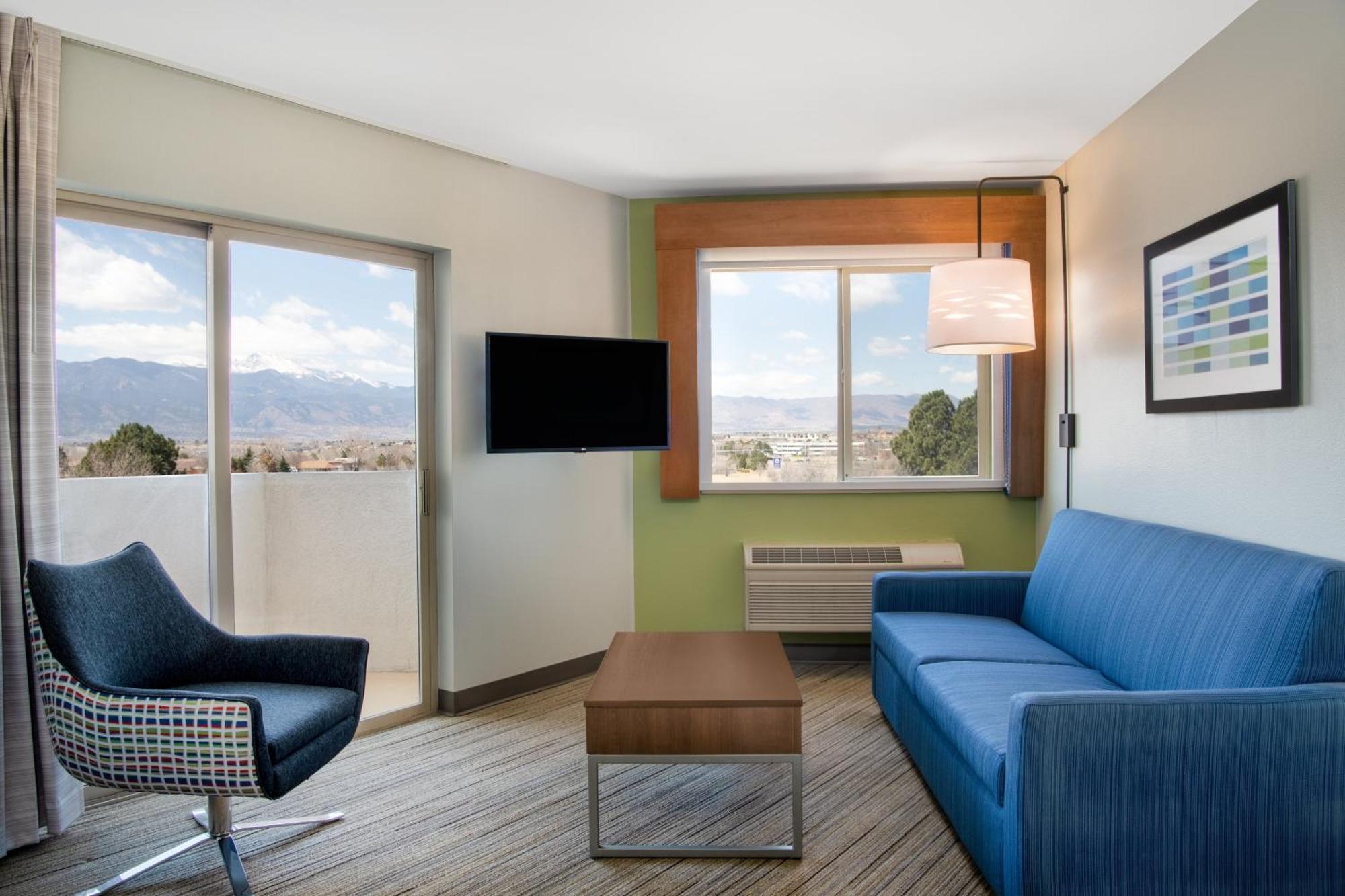 Holiday Inn Express & Suites Colorado Springs-Airport By Ihg Exteriér fotografie