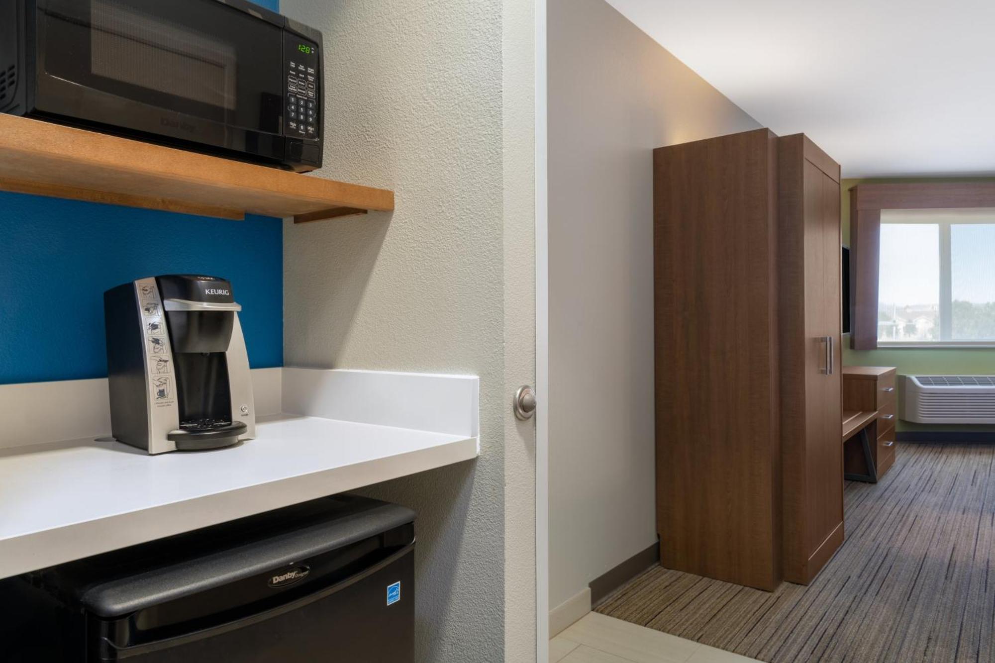 Holiday Inn Express & Suites Colorado Springs-Airport By Ihg Exteriér fotografie