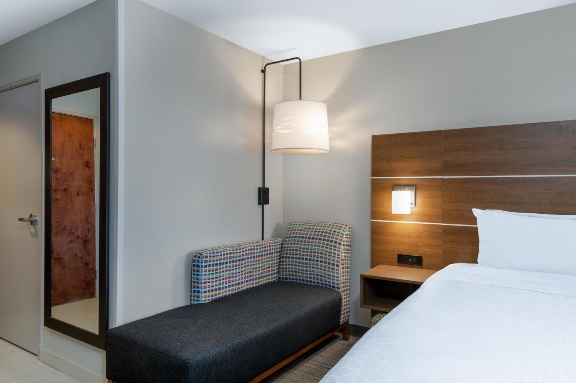 Holiday Inn Express & Suites Colorado Springs-Airport By Ihg Exteriér fotografie
